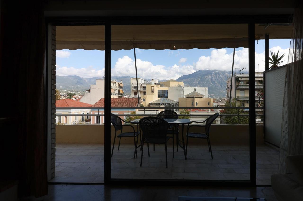 Spacious View Of Central Square Kalamata Dış mekan fotoğraf